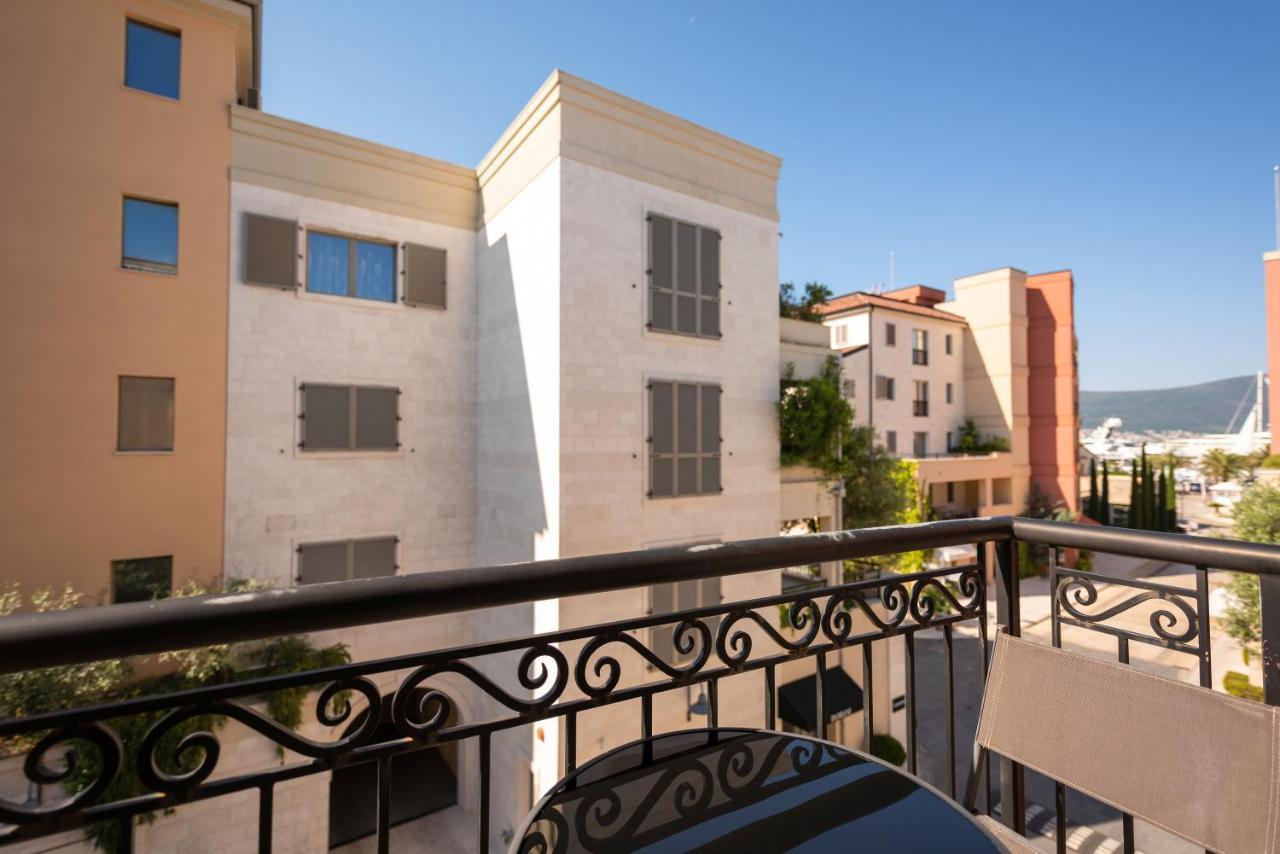 Porto Montenegro Residences Tivat Bagian luar foto
