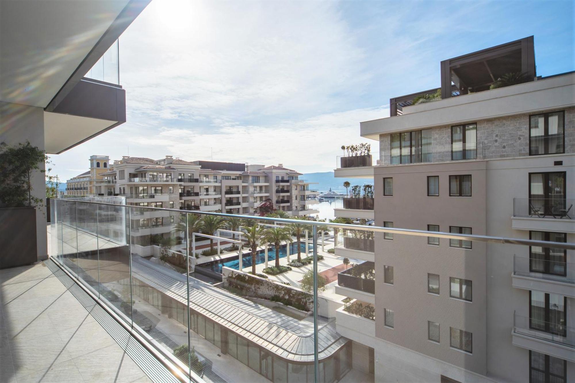 Porto Montenegro Residences Tivat Bagian luar foto